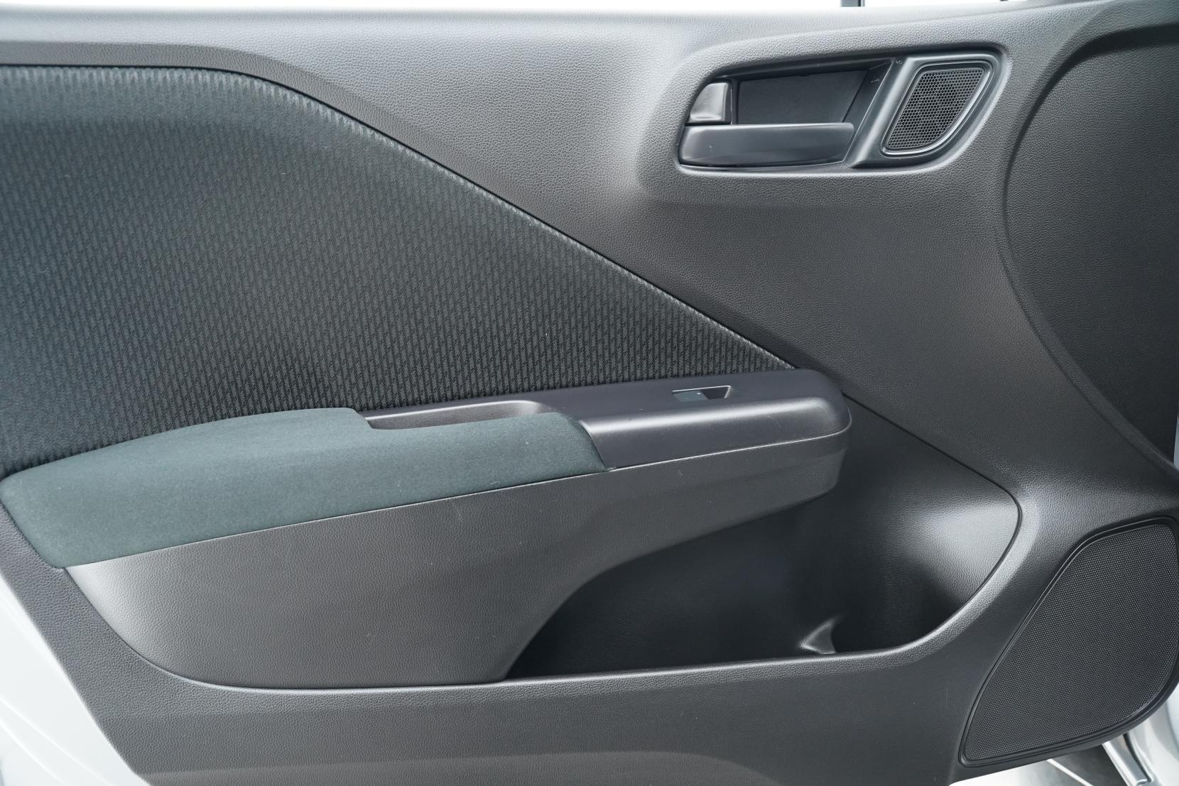 Honda Grace Hybrid DX