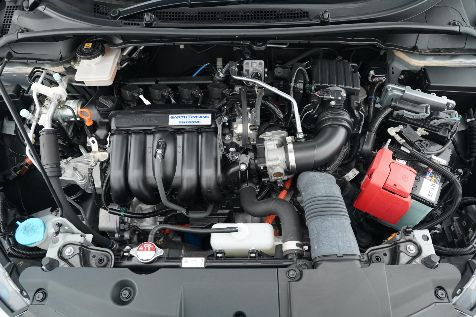 Honda Grace Hybrid DX