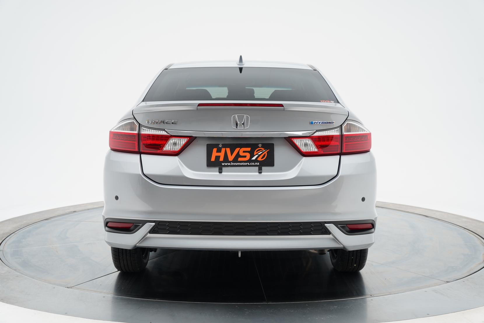 Honda Grace Hybrid DX