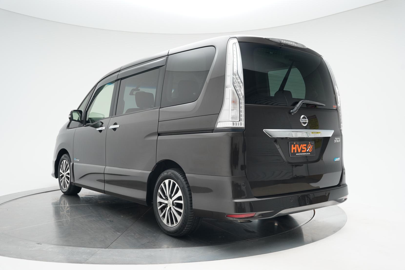 Nissan Serena (1991 – present) Hybrid Highway Star V