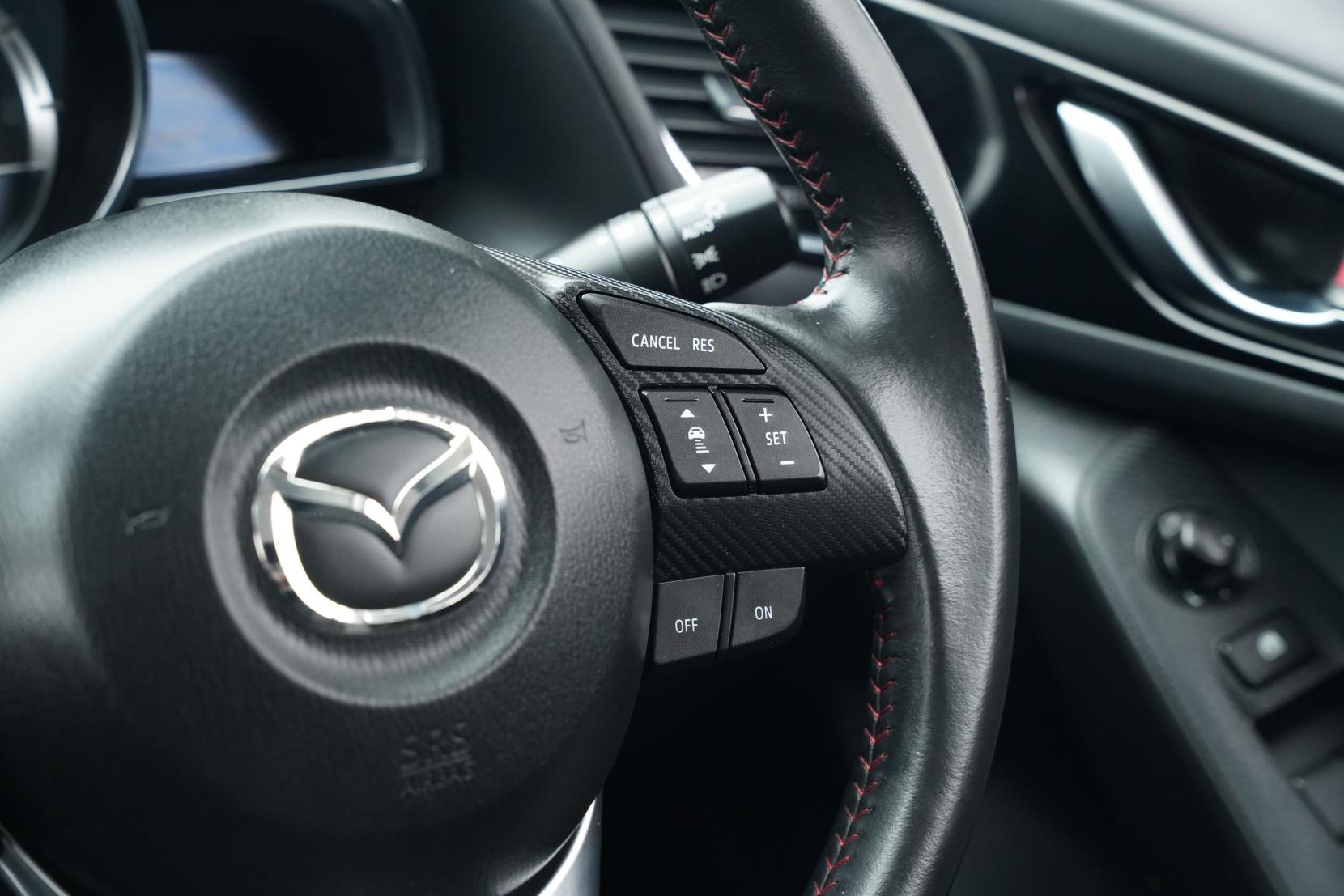 Mazda Axela 2.0 SPORT 20S TOURING