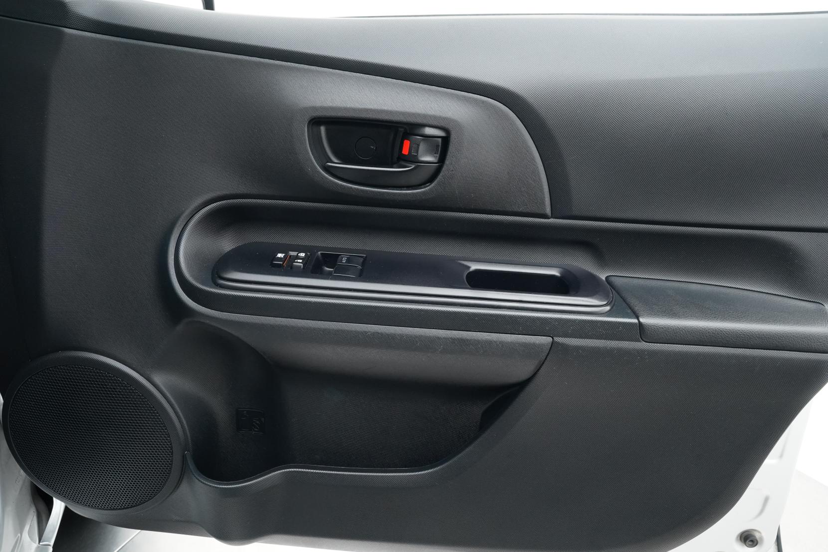 Toyota Aqua 1.5 HYBRID