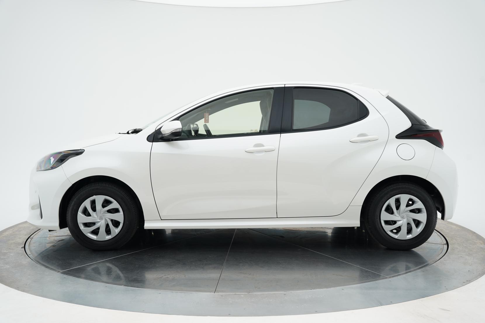 Toyota Yaris Hybrid X