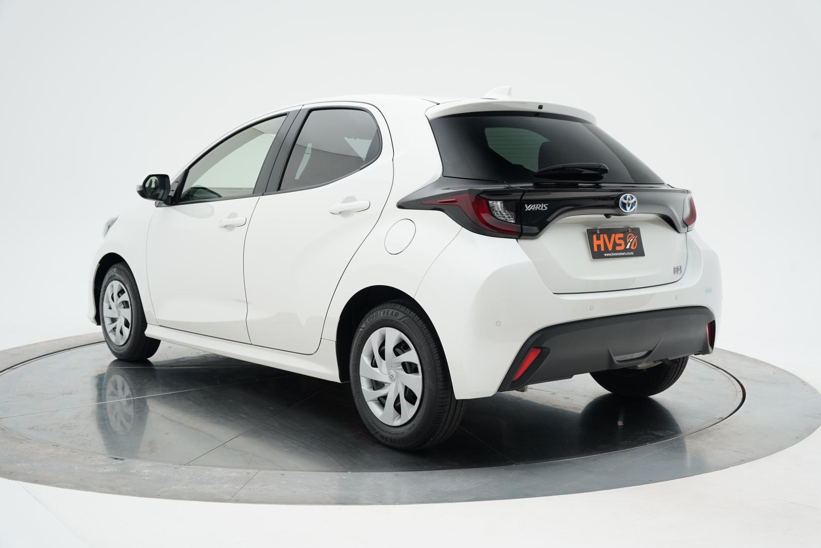 Toyota Yaris Hybrid X