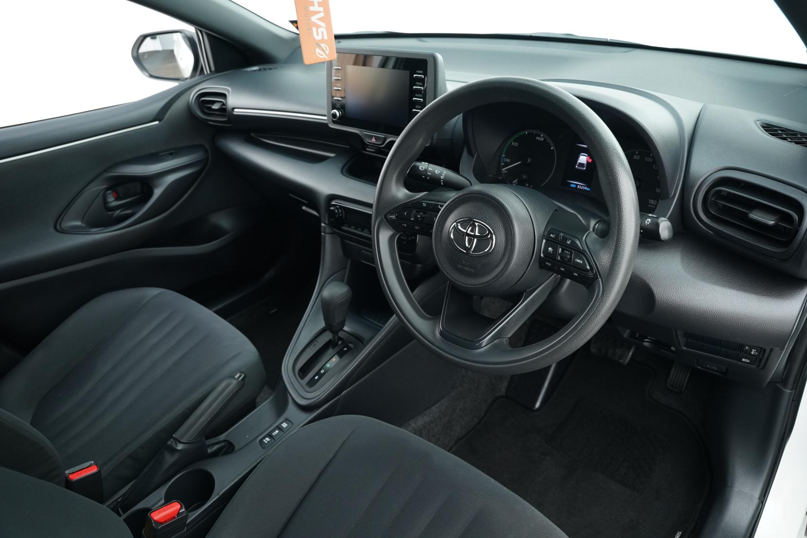 Toyota Yaris Hybrid X