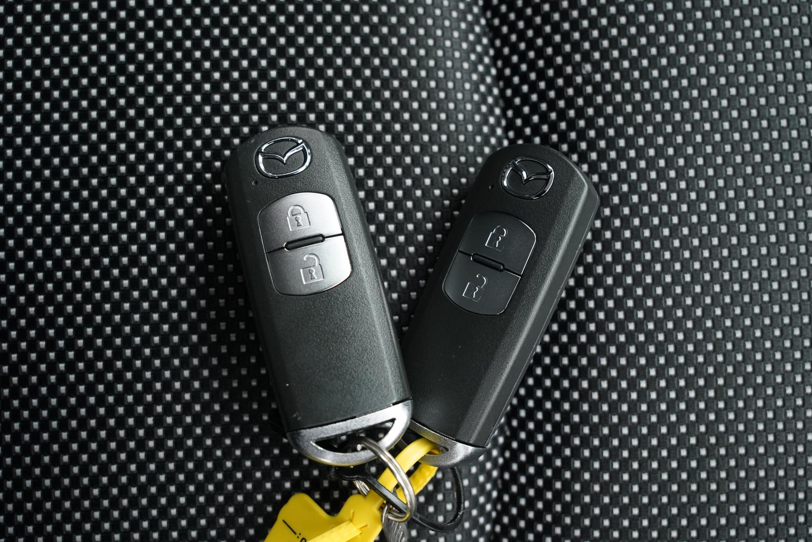 Mazda Demio 1.3 13 S TOURING