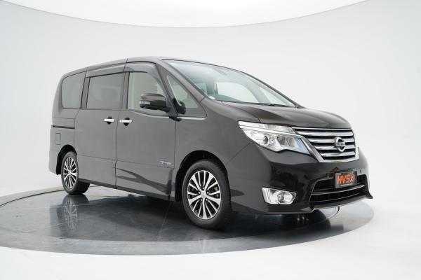 Nissan Serena (1991 – present) 2.0 Hybrid Highway Star V