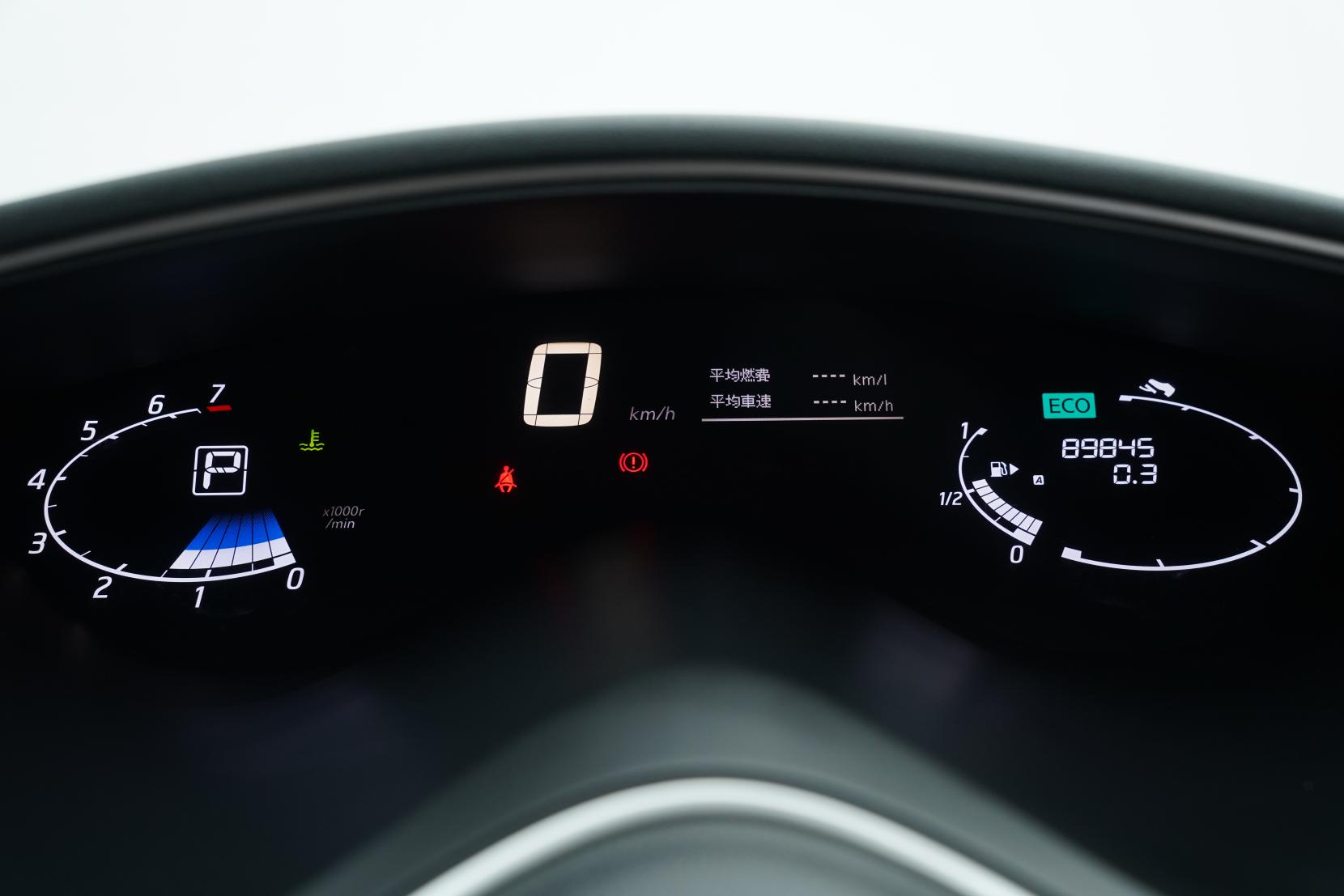 Nissan Serena (1991 – present) 2.0 Hybrid Highway Star V