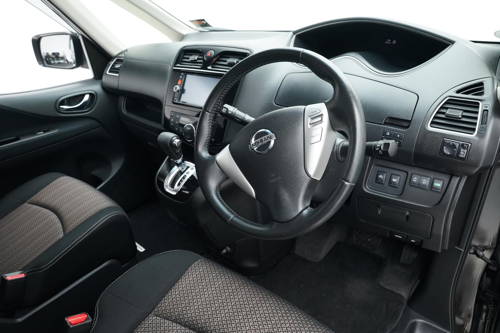 Nissan Serena (1991 – present) 2.0 Hybrid Highway Star V