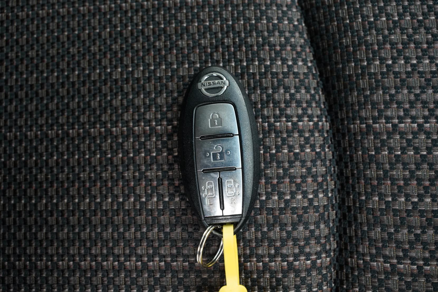 Nissan Serena (1991 – present) 2.0 Hybrid Highway Star V