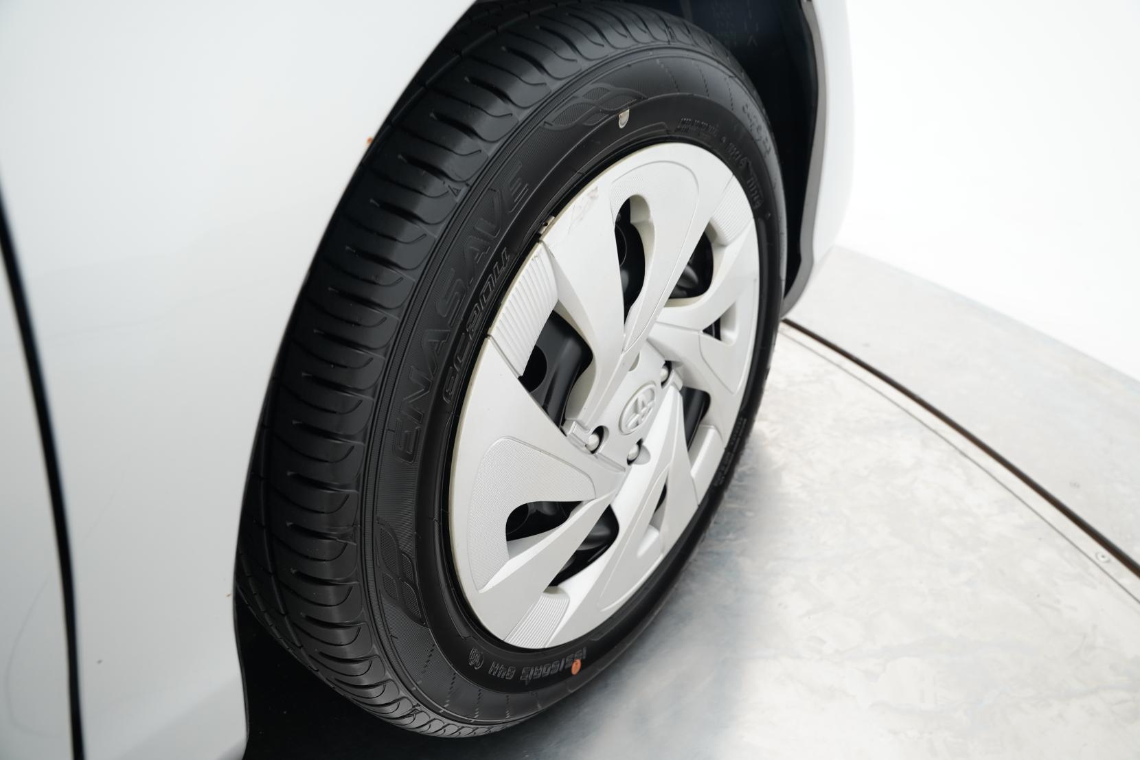 Toyota Aqua 1.5 Hybrid S