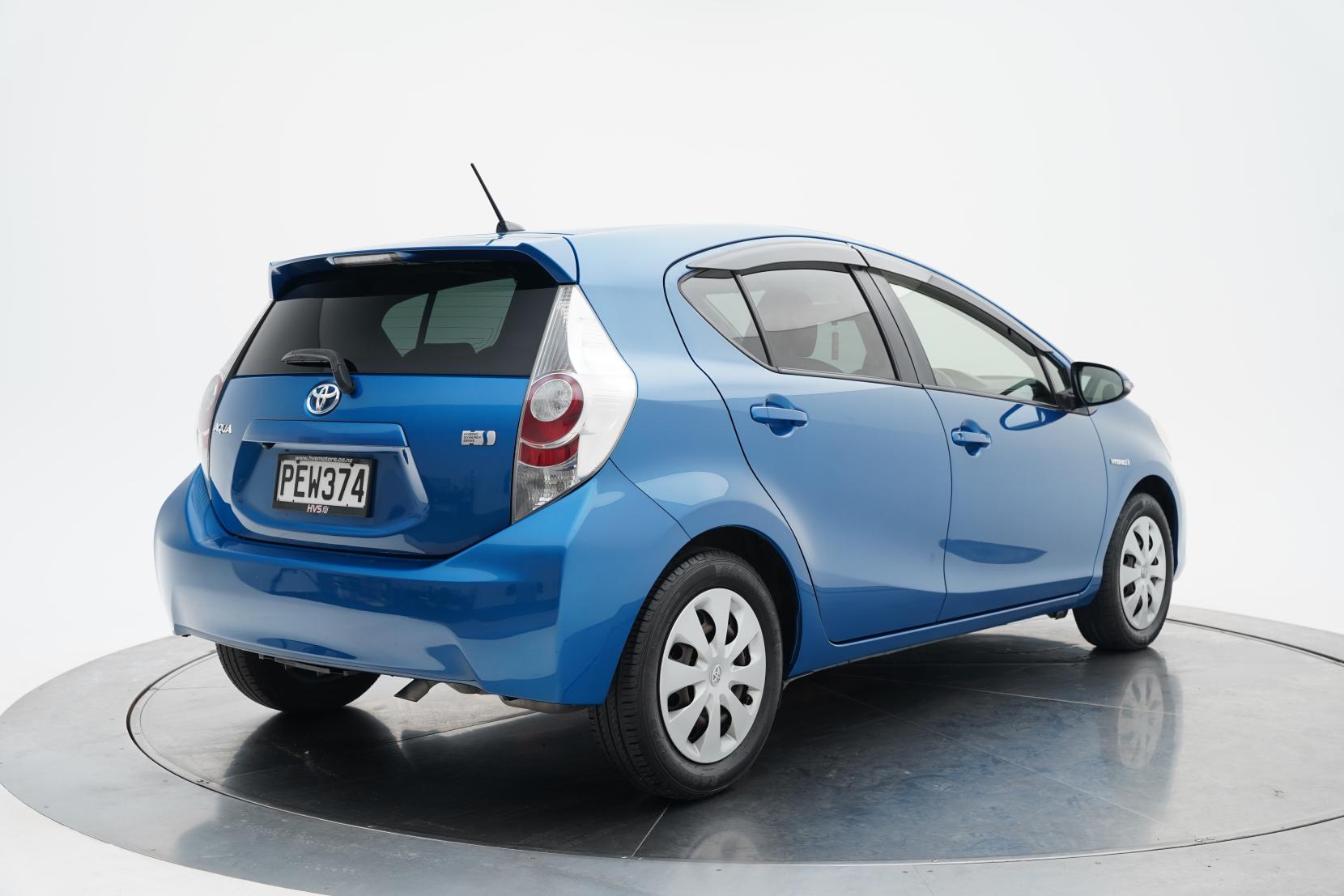 Toyota Aqua 1.5 L
