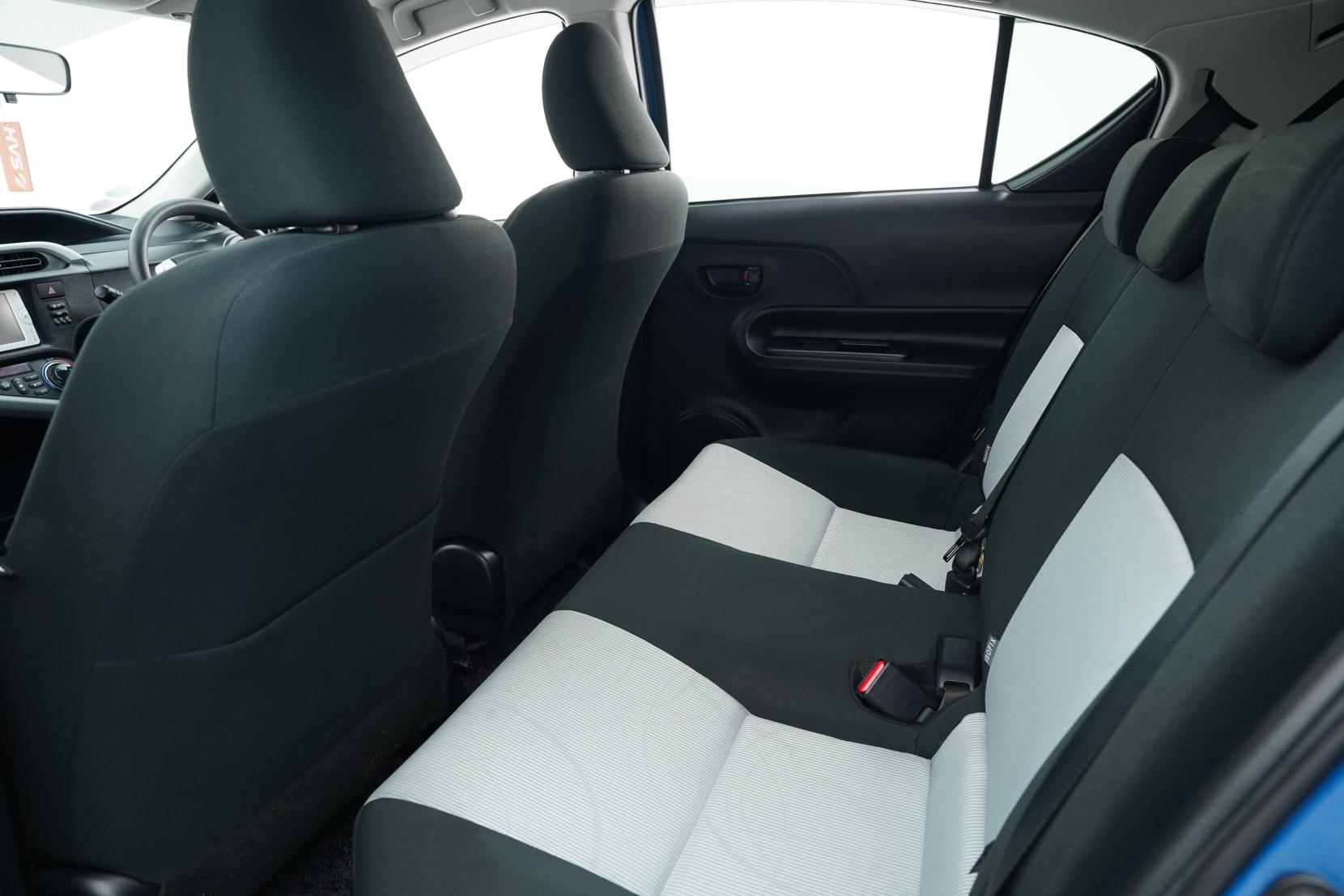 Toyota Aqua 1.5 L