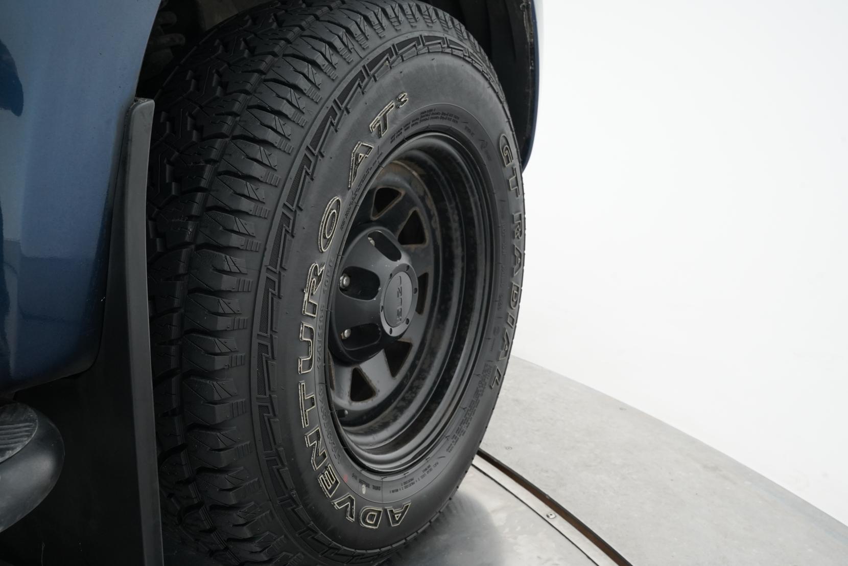 Isuzu D-Max 3.0 LX DC 3.0D/4WD/5MT