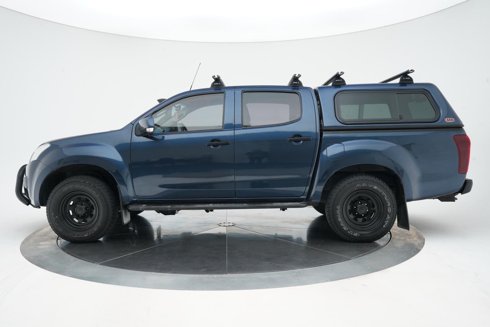 Isuzu D-Max 3.0 LX DC 3.0D/4WD/5MT