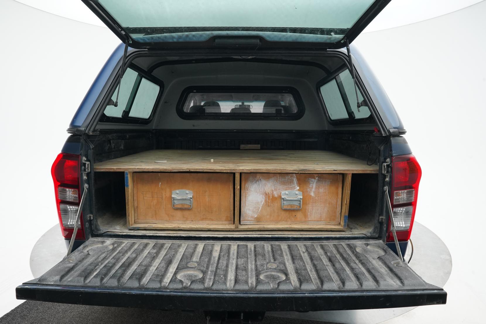 Isuzu D-Max 3.0 LX DC 3.0D/4WD/5MT