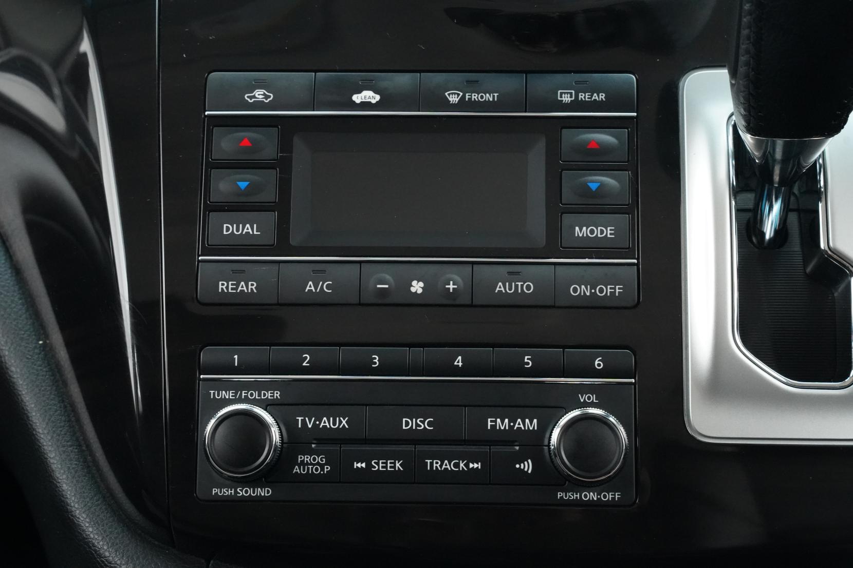 Nissan Elgrand 2.5 250 HIGHWAY STAR S URBAN CHROME