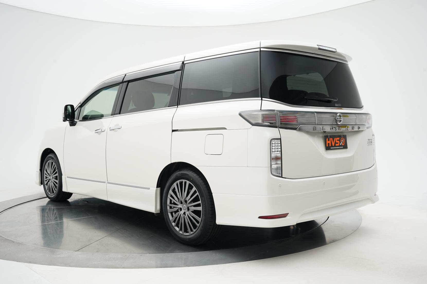 Nissan Elgrand 2.5 250 HIGHWAY STAR S URBAN CHROME