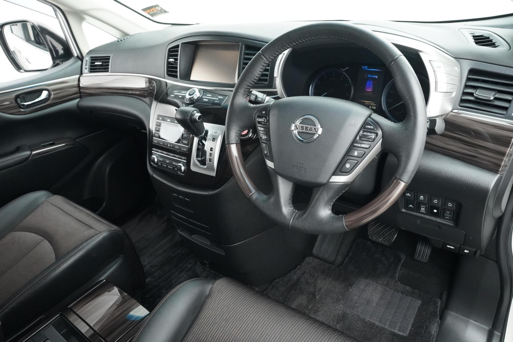 Nissan Elgrand 2.5 250 HIGHWAY STAR S URBAN CHROME