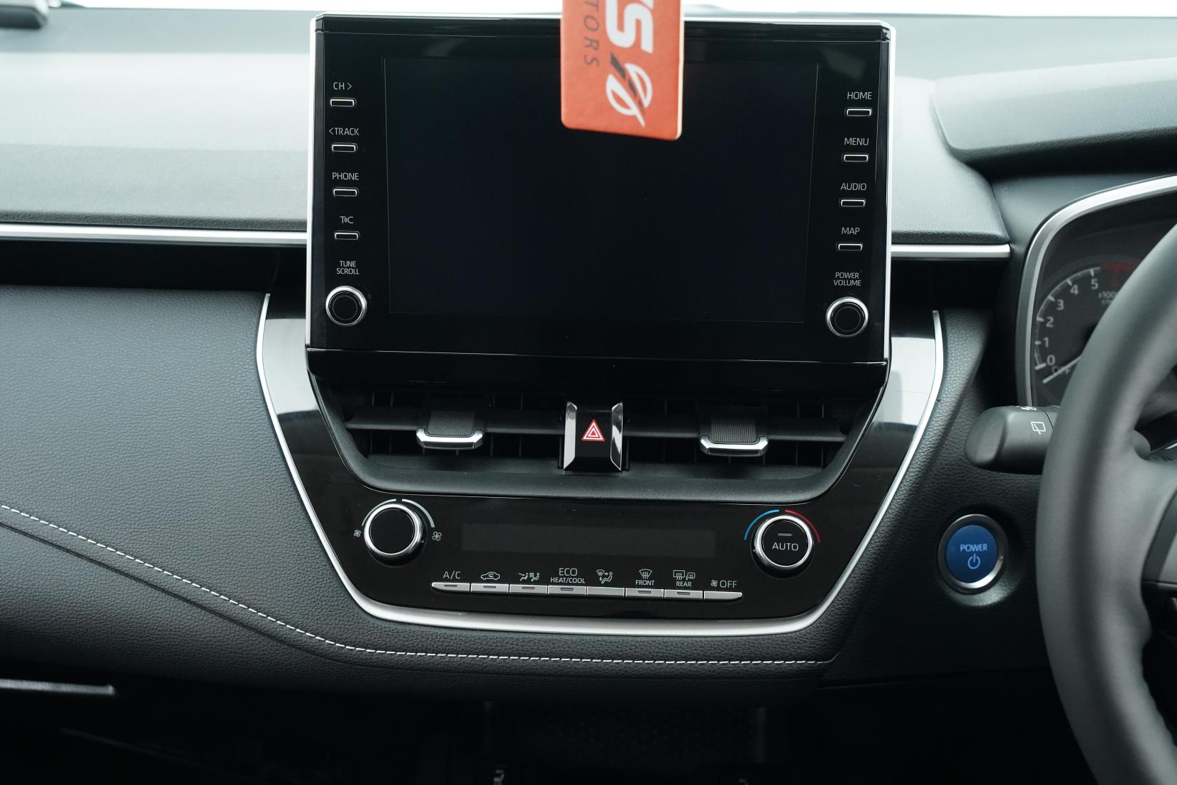 Toyota Corolla Touring Hybrid G-X