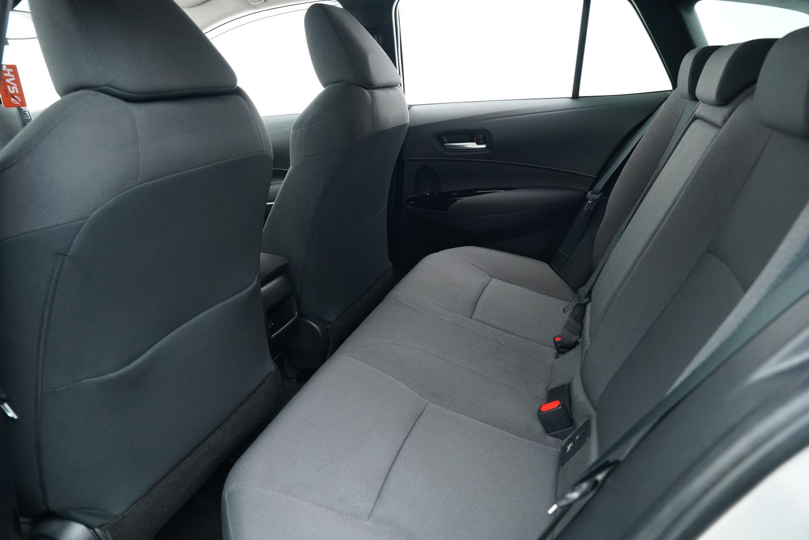 Toyota Corolla Touring Hybrid G-X