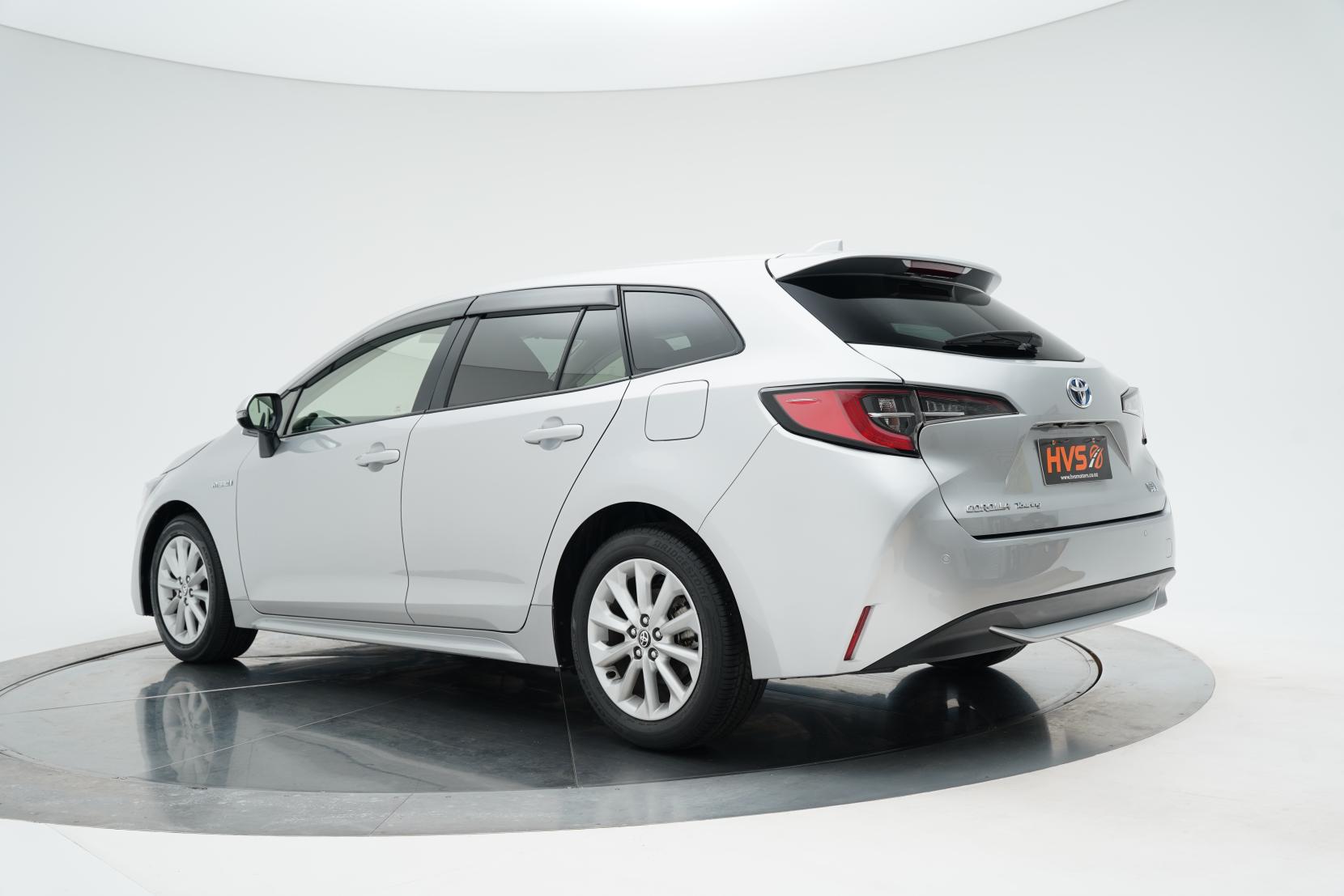 Toyota Corolla Touring Hybrid G-X