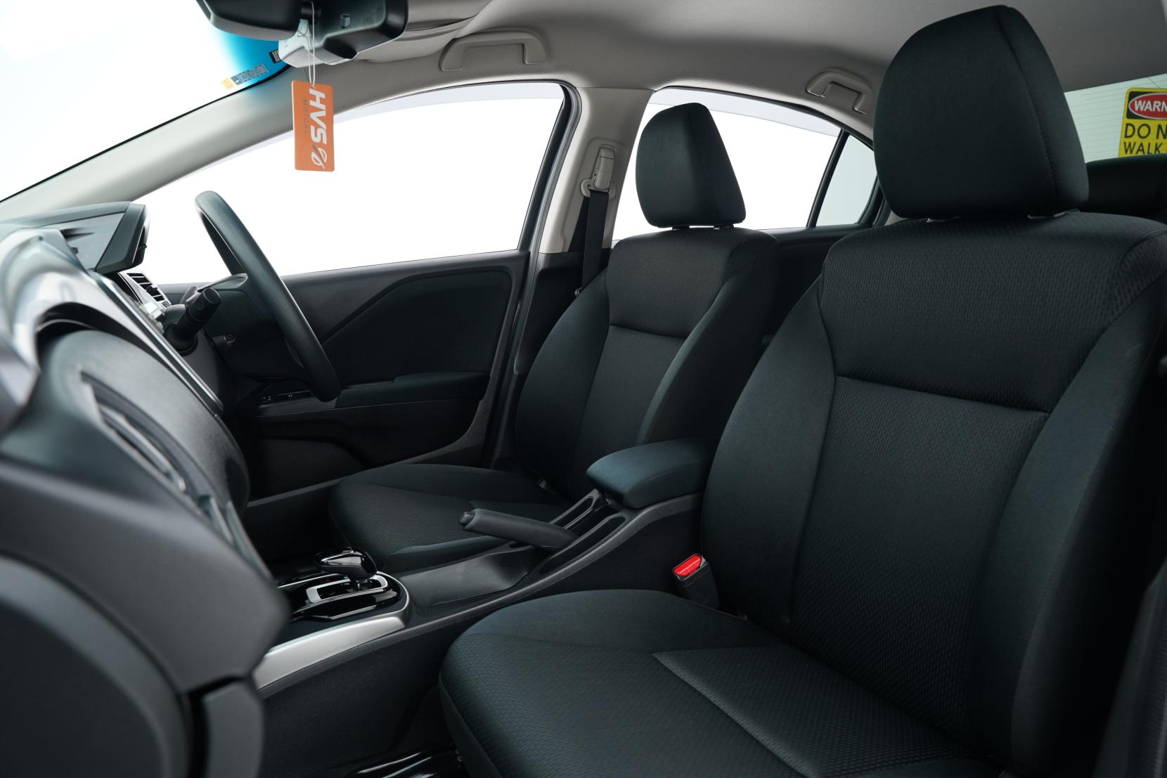 Honda Grace Hybrid DX