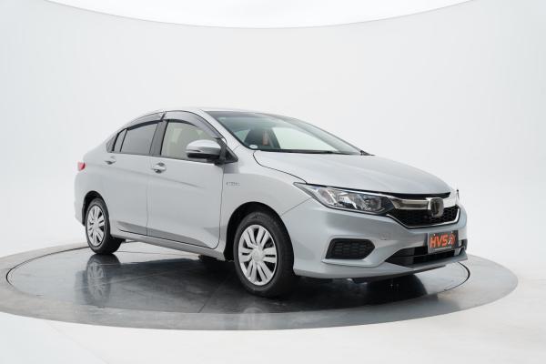 Honda Grace Hybrid DX