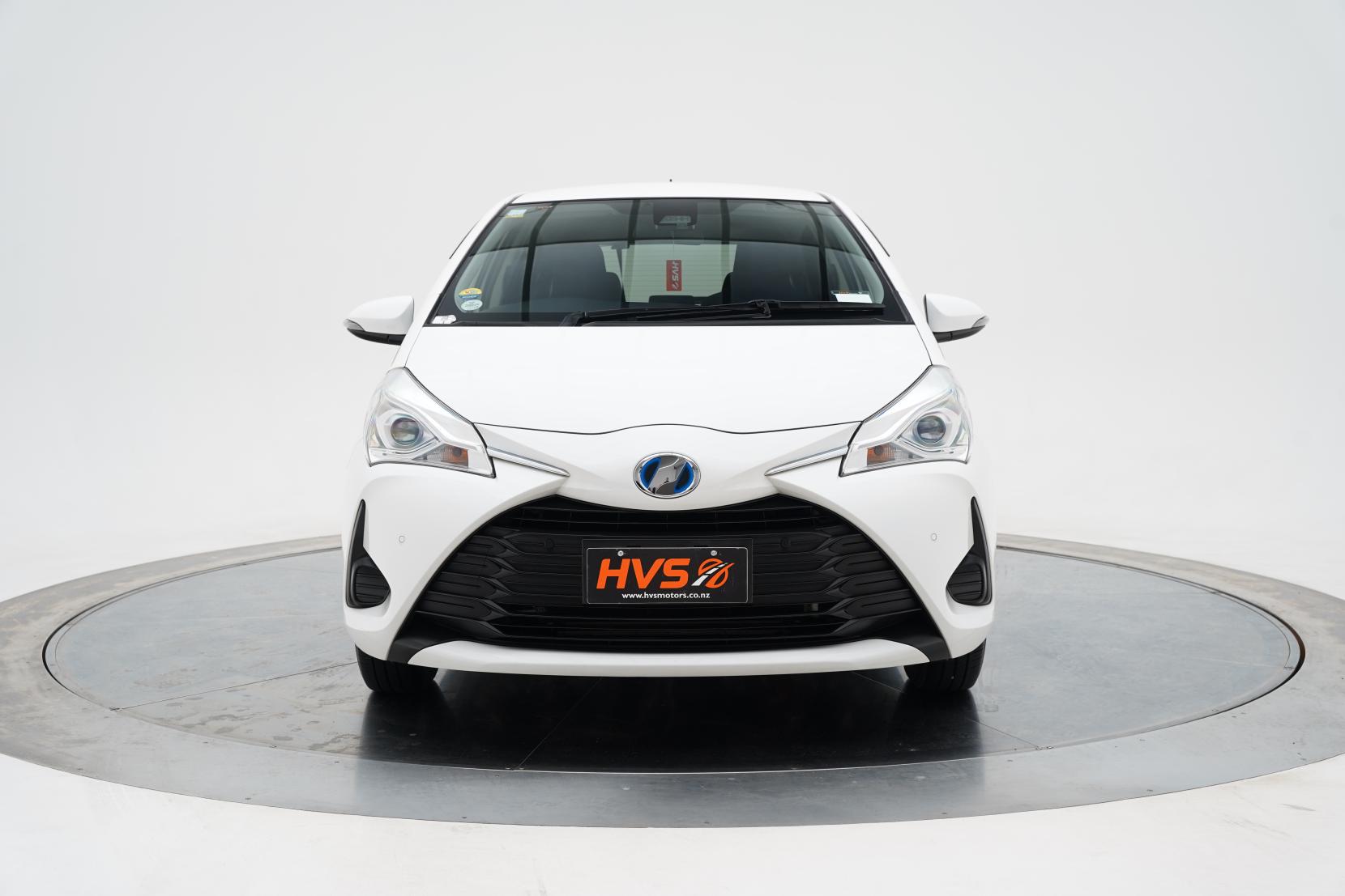Toyota Vitz 1.5 Hybrid F