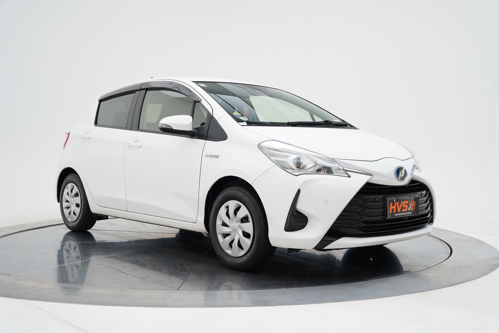 Toyota Vitz 1.5 Hybrid F