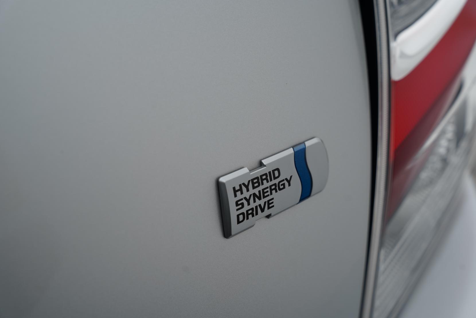 Toyota Aqua Hybrid L