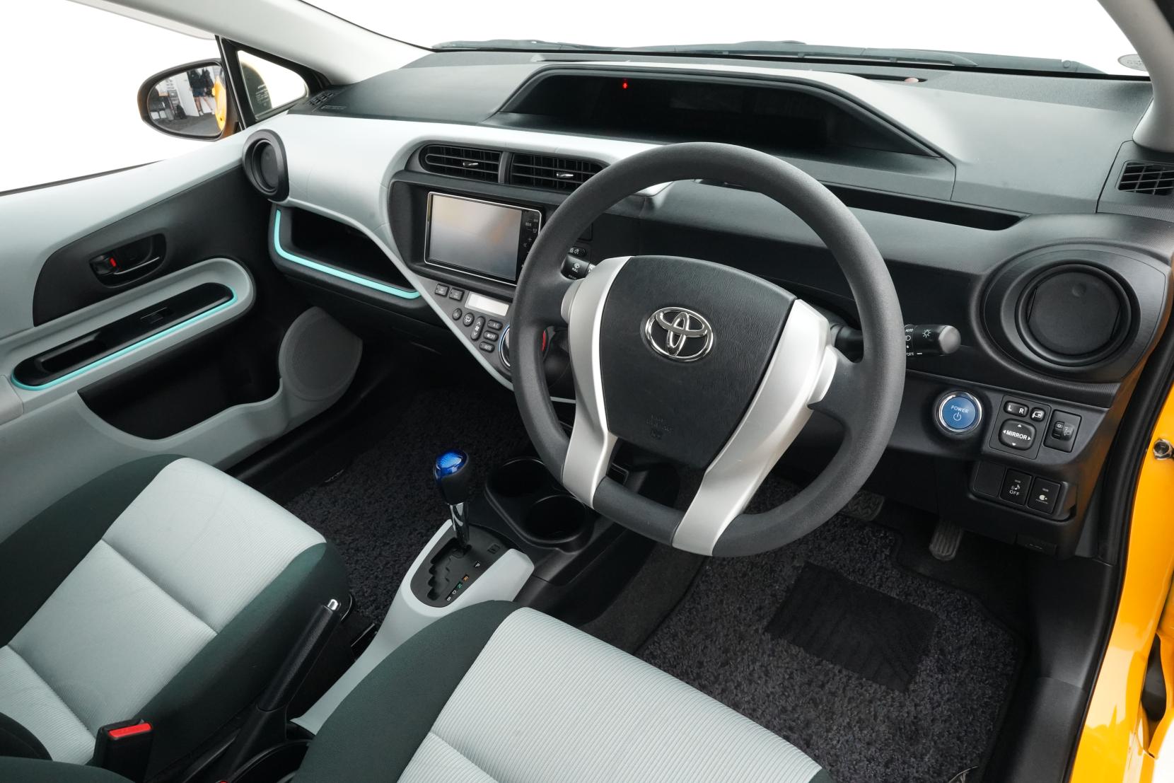 Toyota Aqua 1.5 S Push Start