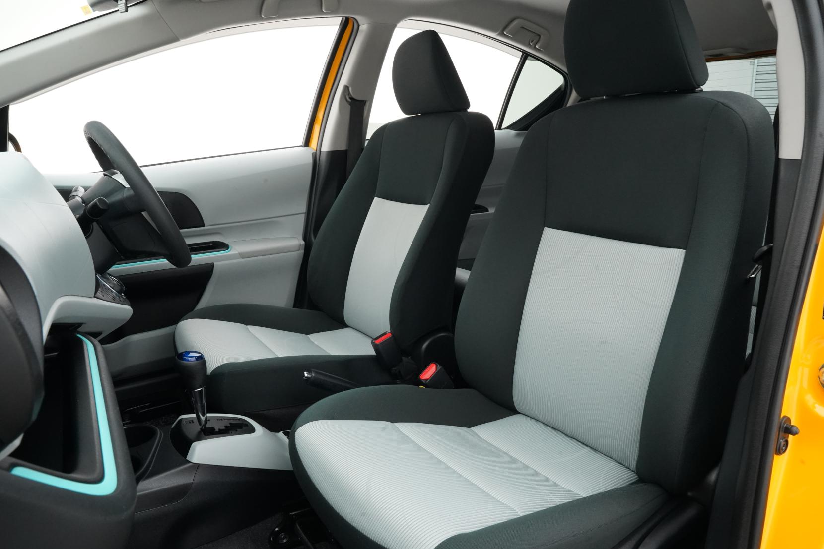 Toyota Aqua 1.5 S Push Start