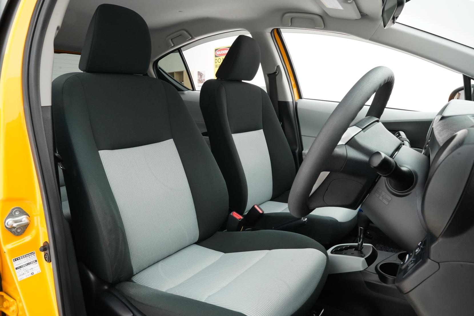 Toyota Aqua 1.5 S Push Start