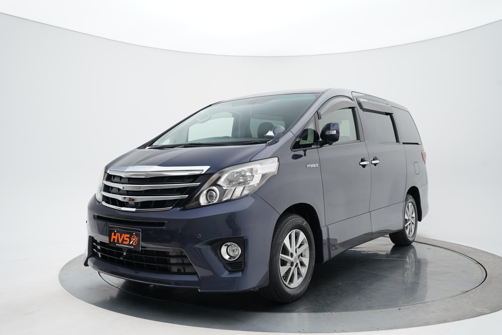 Toyota Alphard 2.4 Hybrid 4WD 7 Seats