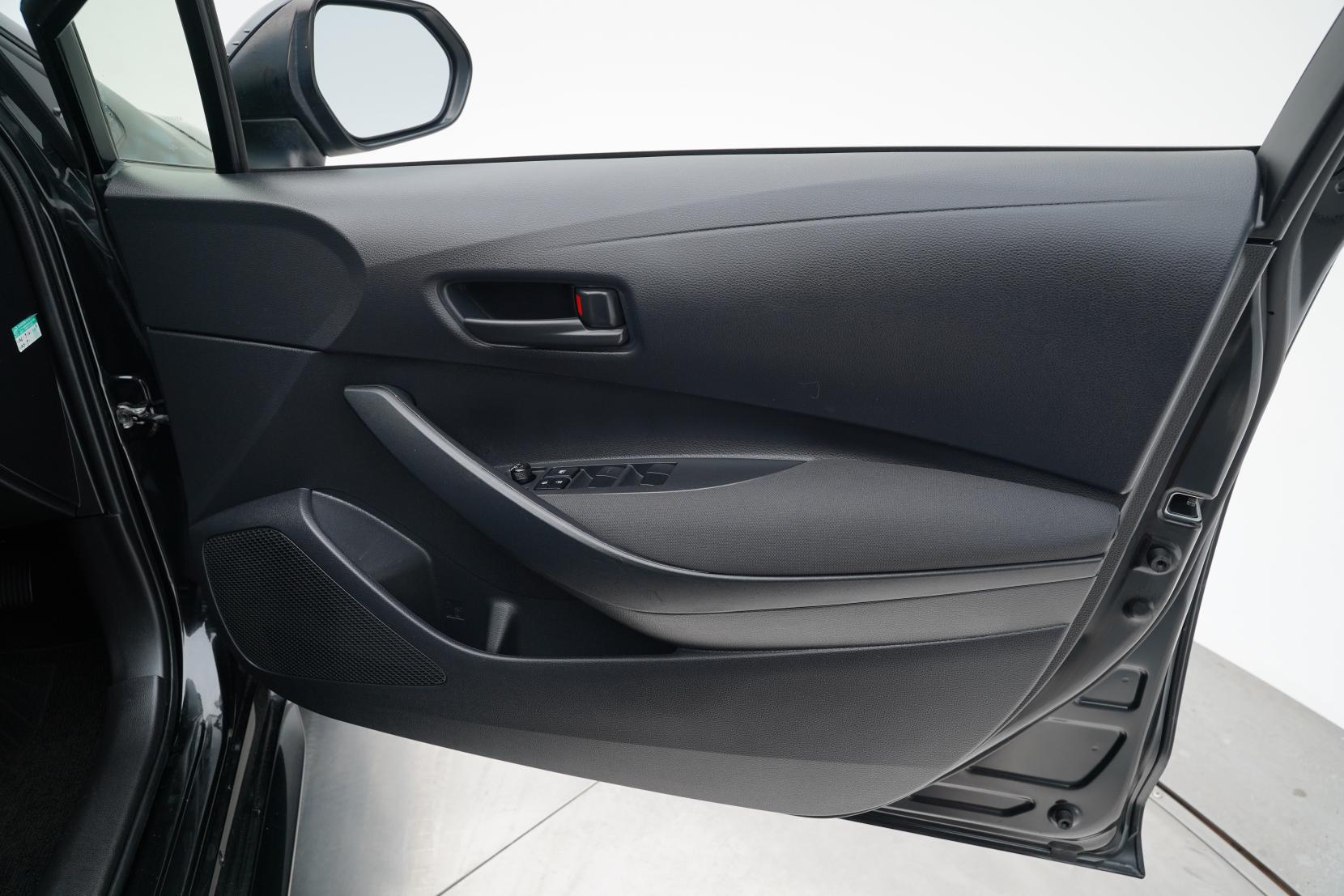 Toyota Corolla 1.8 TOURING HYBRID G-X