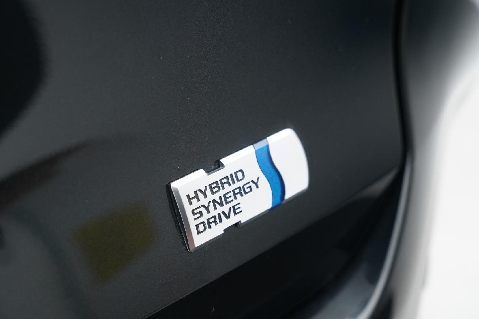 Toyota Corolla 1.8 TOURING HYBRID G-X