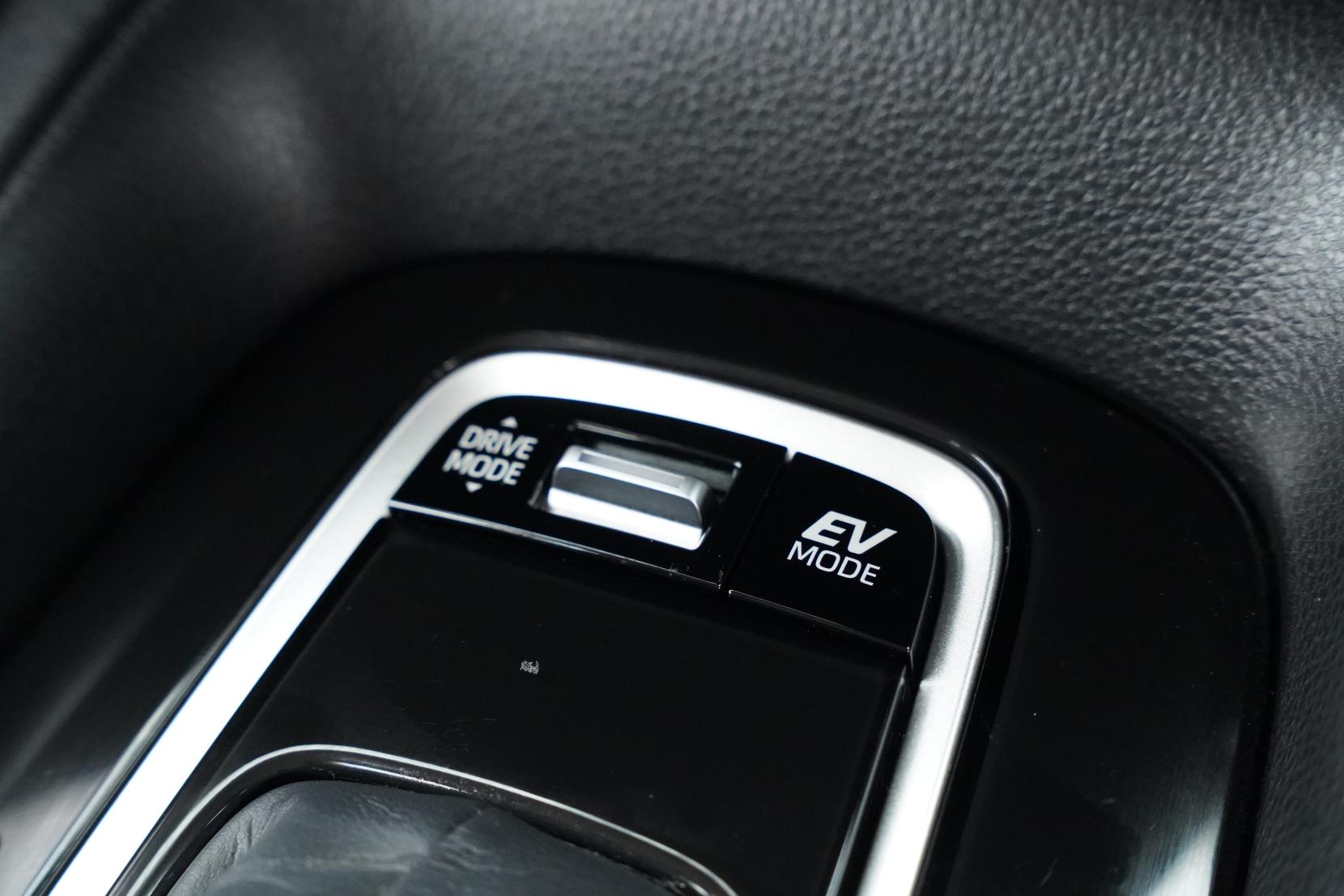 Toyota Corolla 1.8 TOURING HYBRID G-X