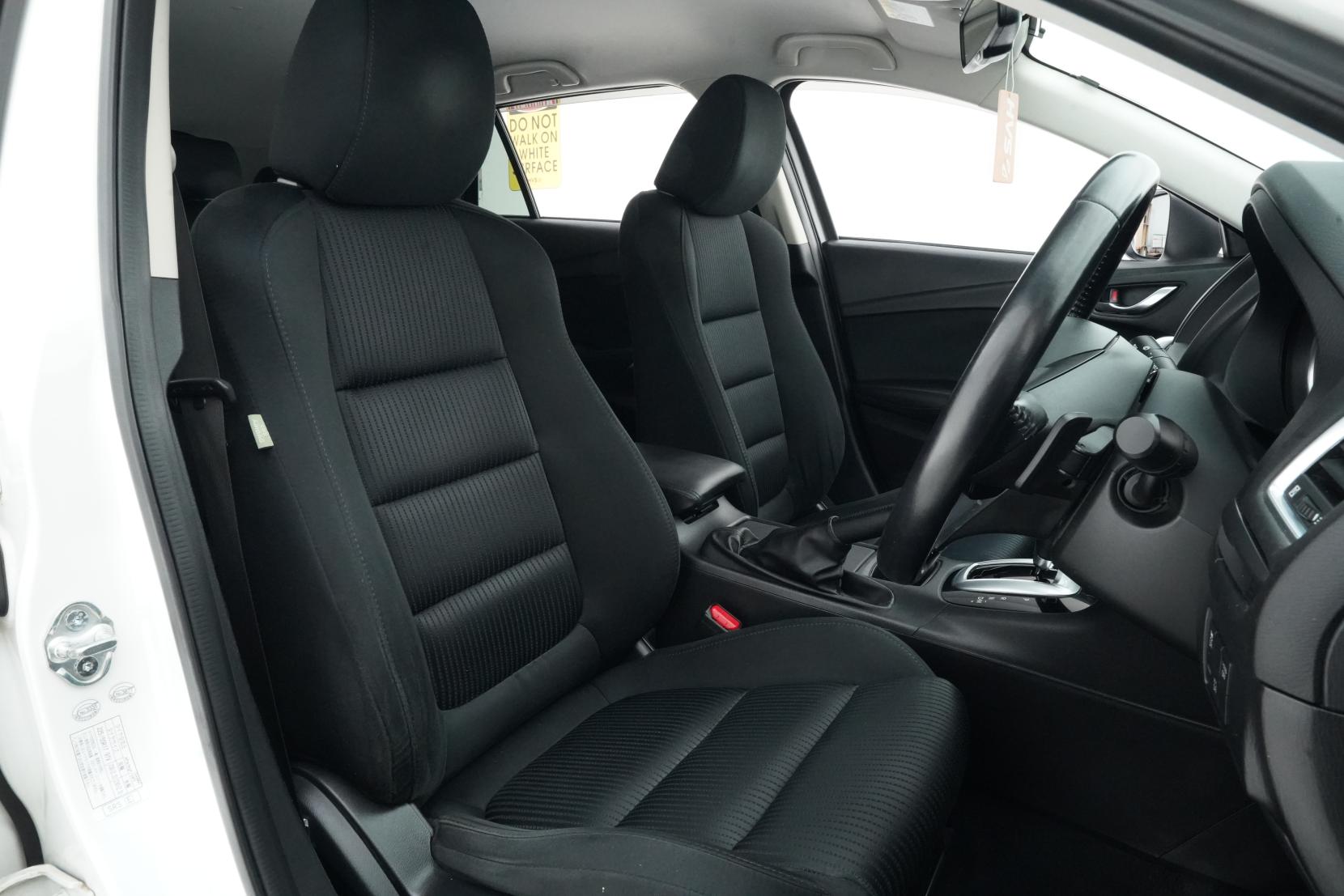 Mazda Atenza 2.0 WAGON 20S