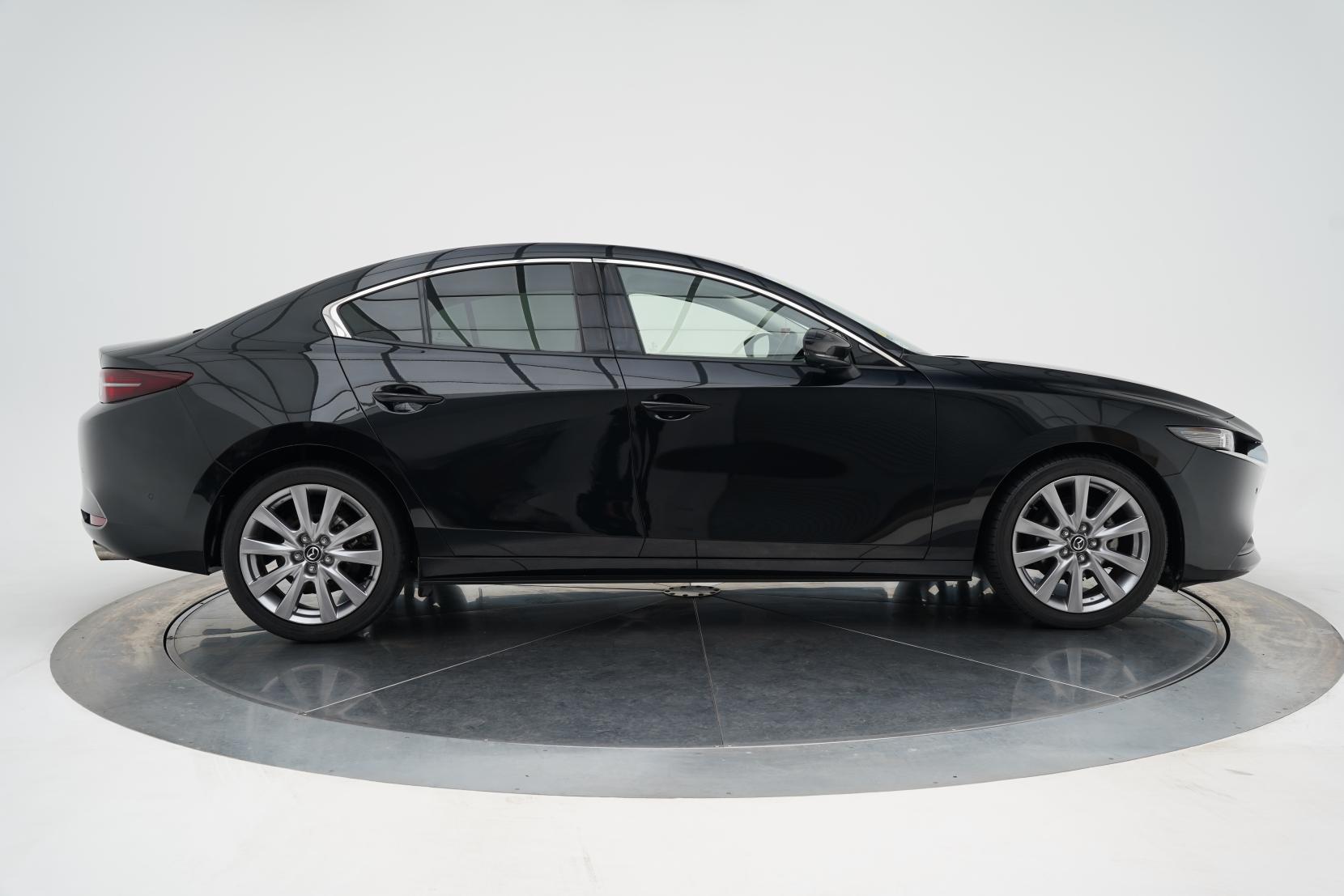 Mazda 3 2.0 Active Touring Selection