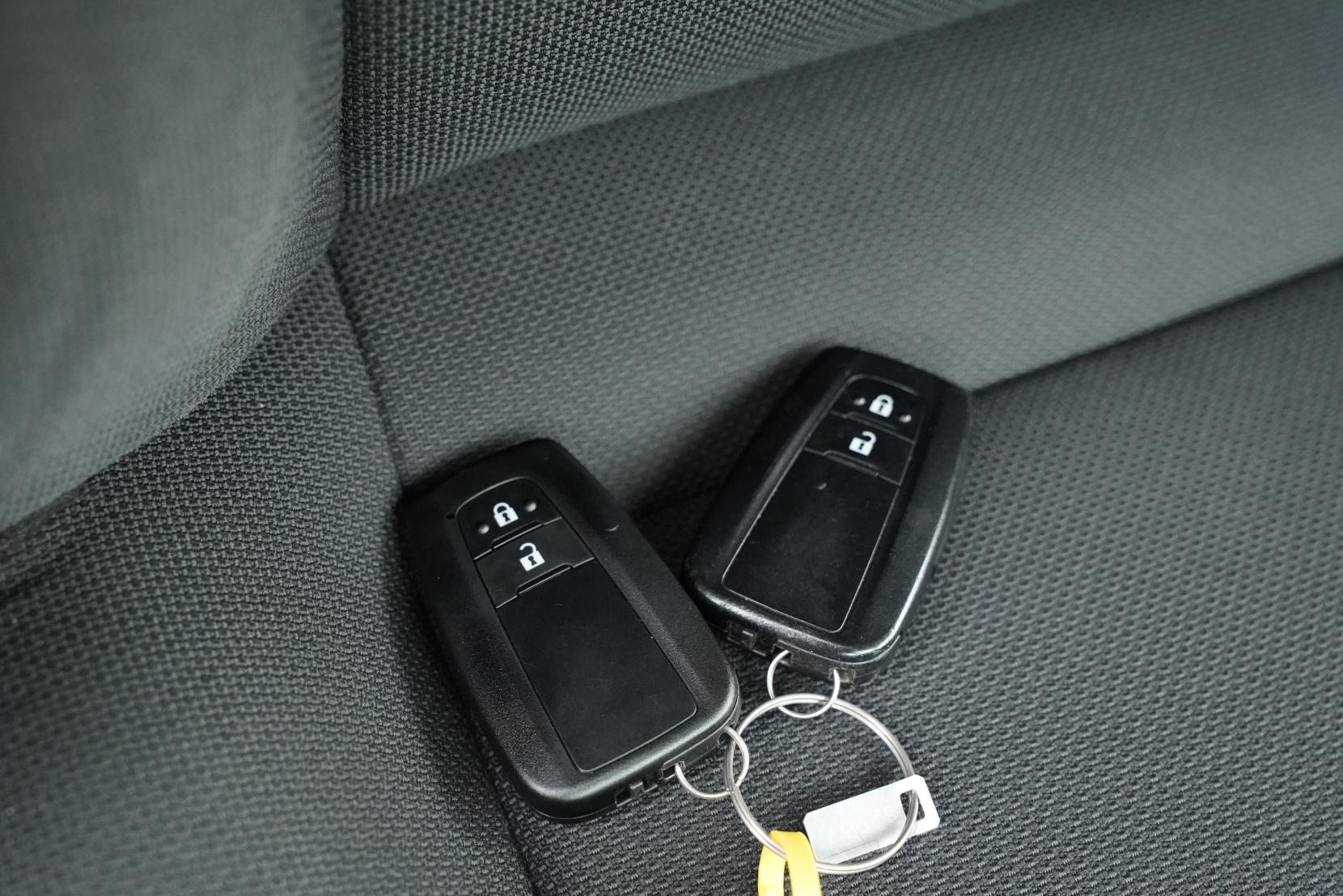 Toyota Corolla 1.8 TOURING HYBRID G-X