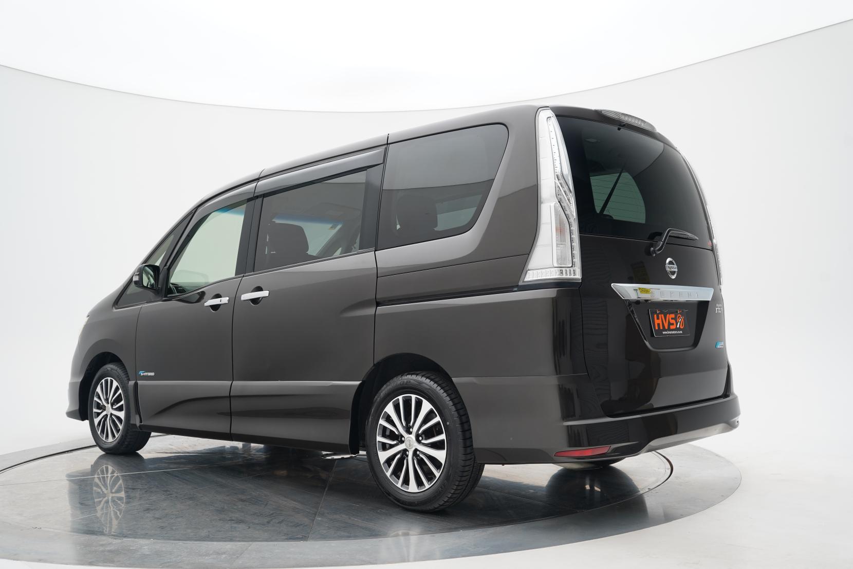 Nissan Serena (1991 – present) Hybrid Highway Star V