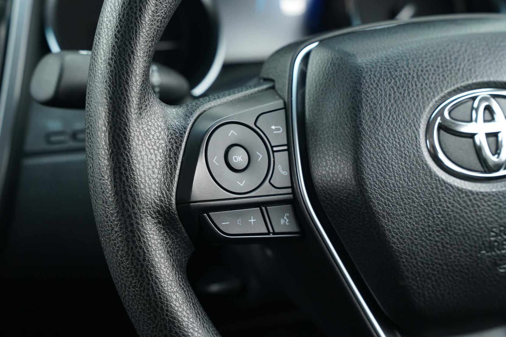 Toyota Camry Hybrid X