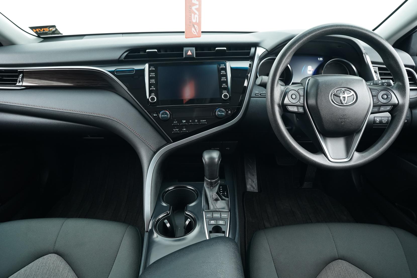 Toyota Camry Hybrid X