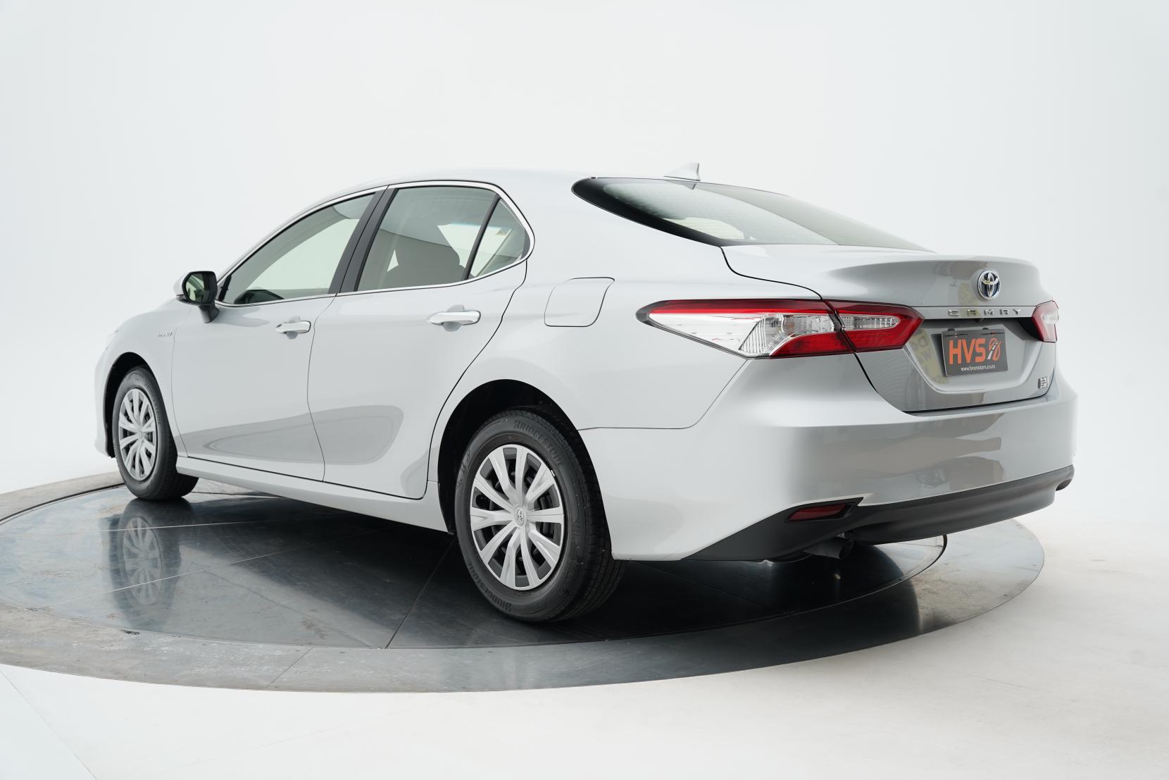 Toyota Camry Hybrid X