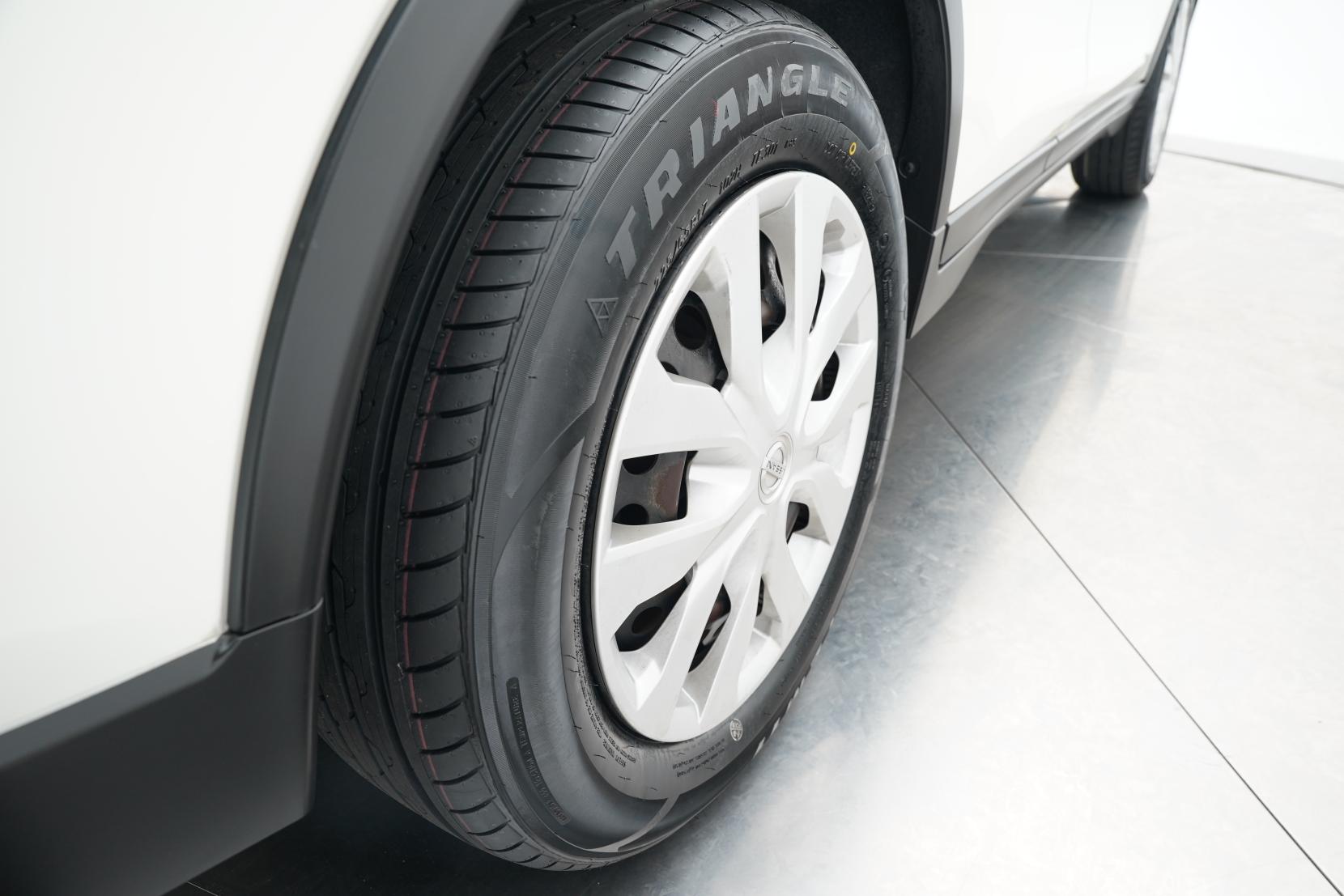 Nissan X-Trail 2.0 20S 2WD 5 SEATER