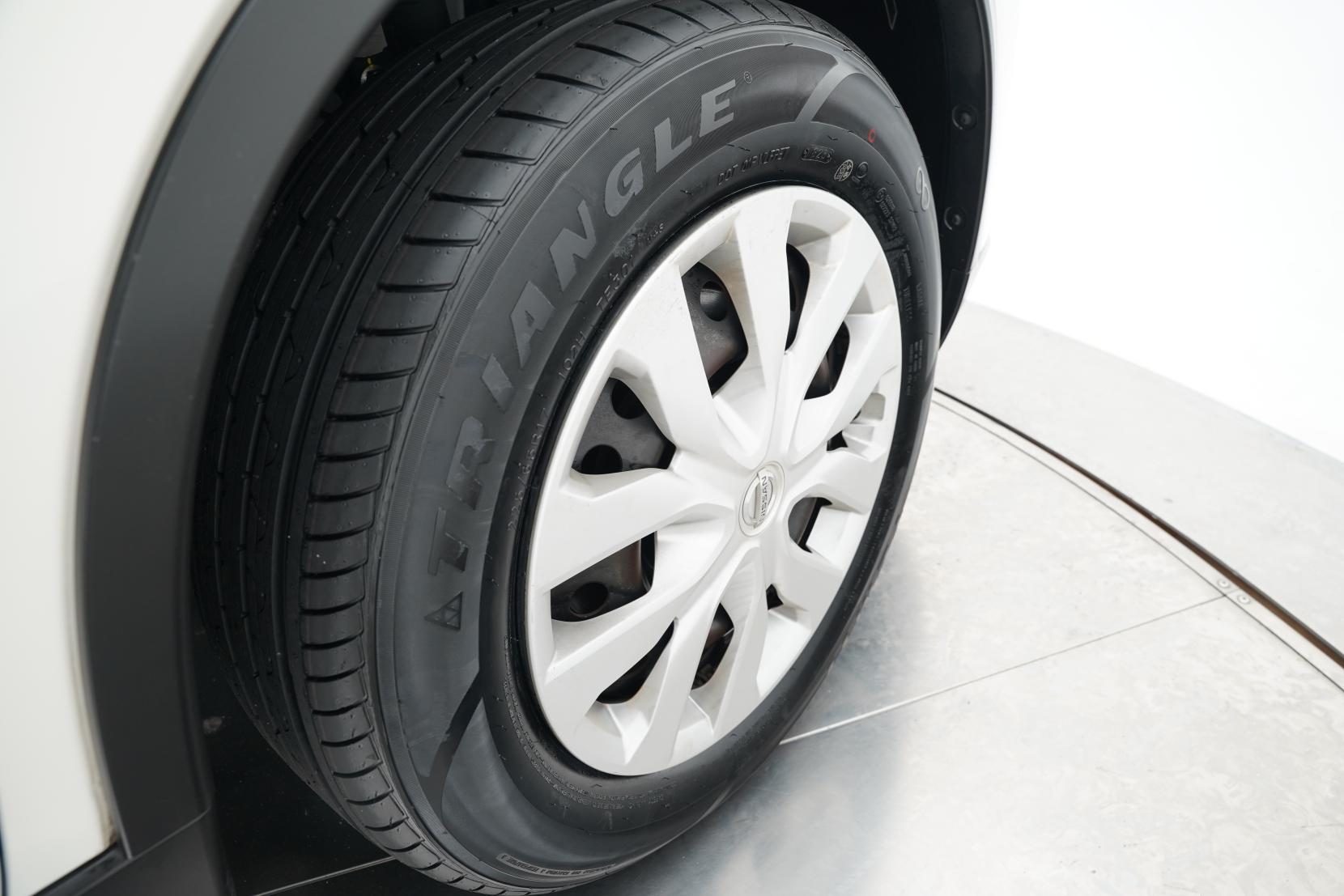 Nissan X-Trail 2.0 20S 2WD 5 SEATER