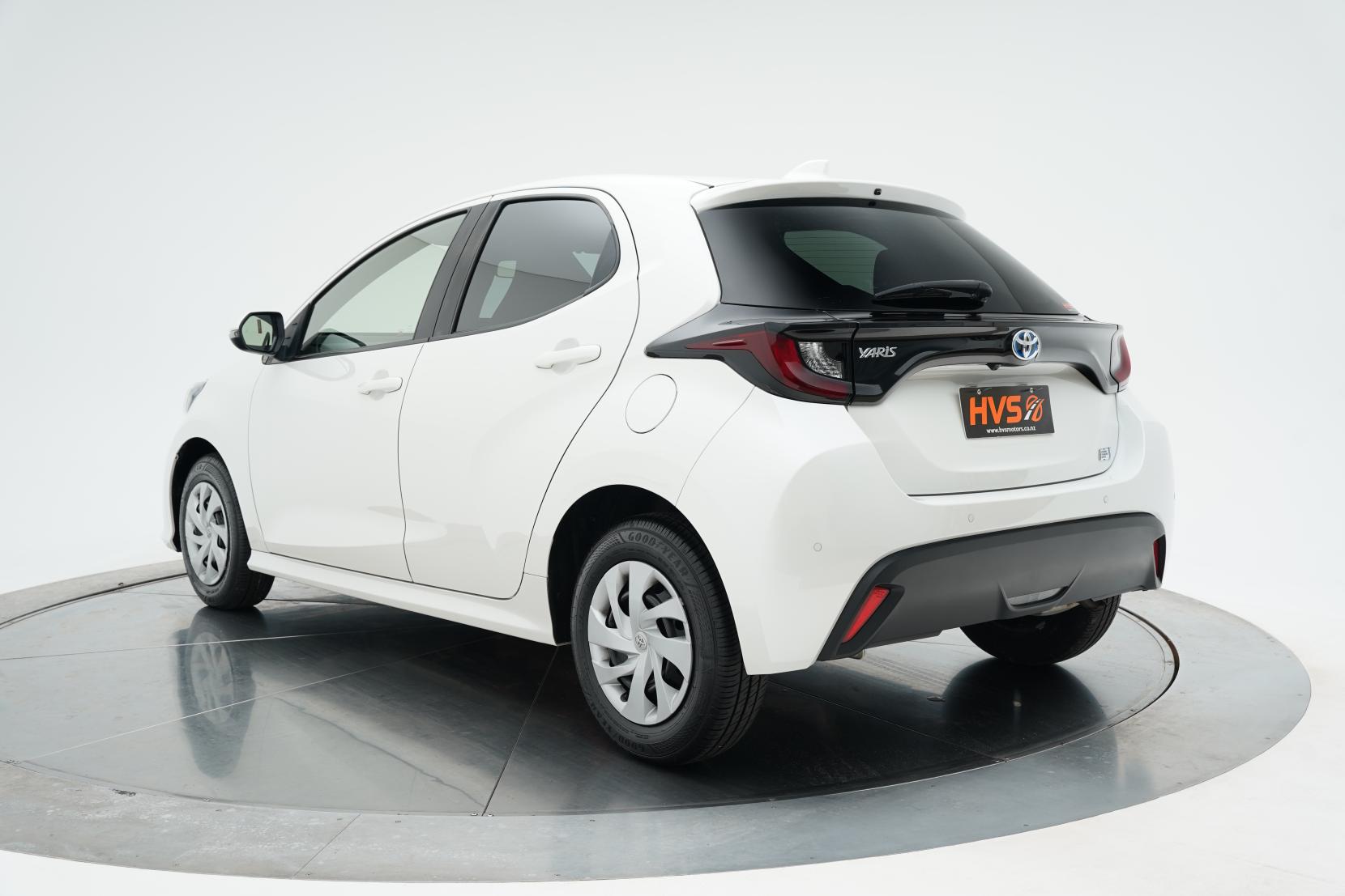 Toyota Yaris Hybrid X