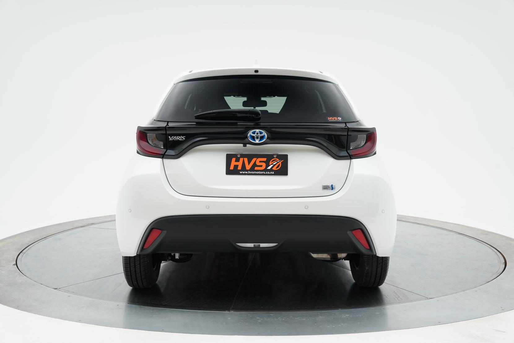 Toyota Yaris Hybrid X