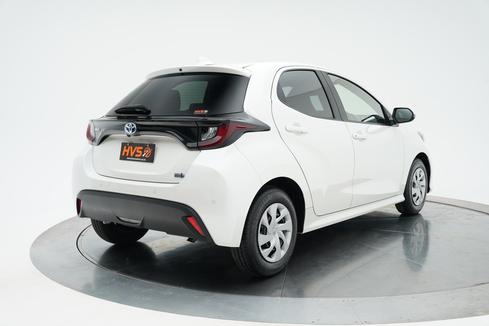 Toyota Yaris Hybrid X